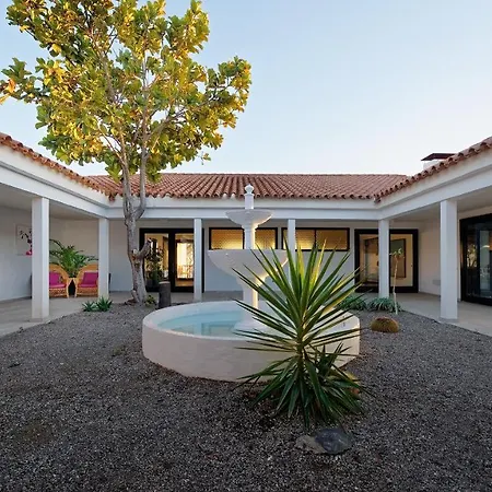 Country house Essence Of Monteleon